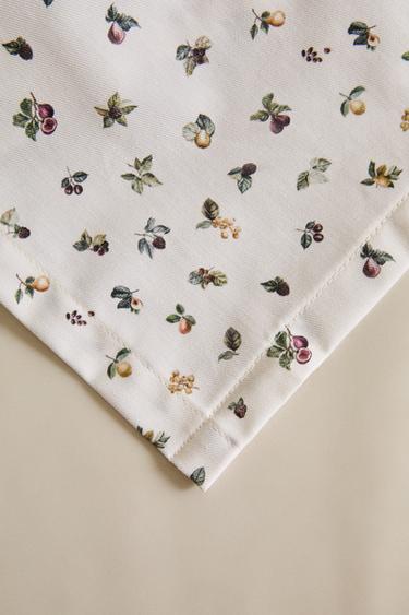 NAPPE COTON RÉSINE IMPRIMÉ FRUITS - Verdâtre de Zara - Image 2