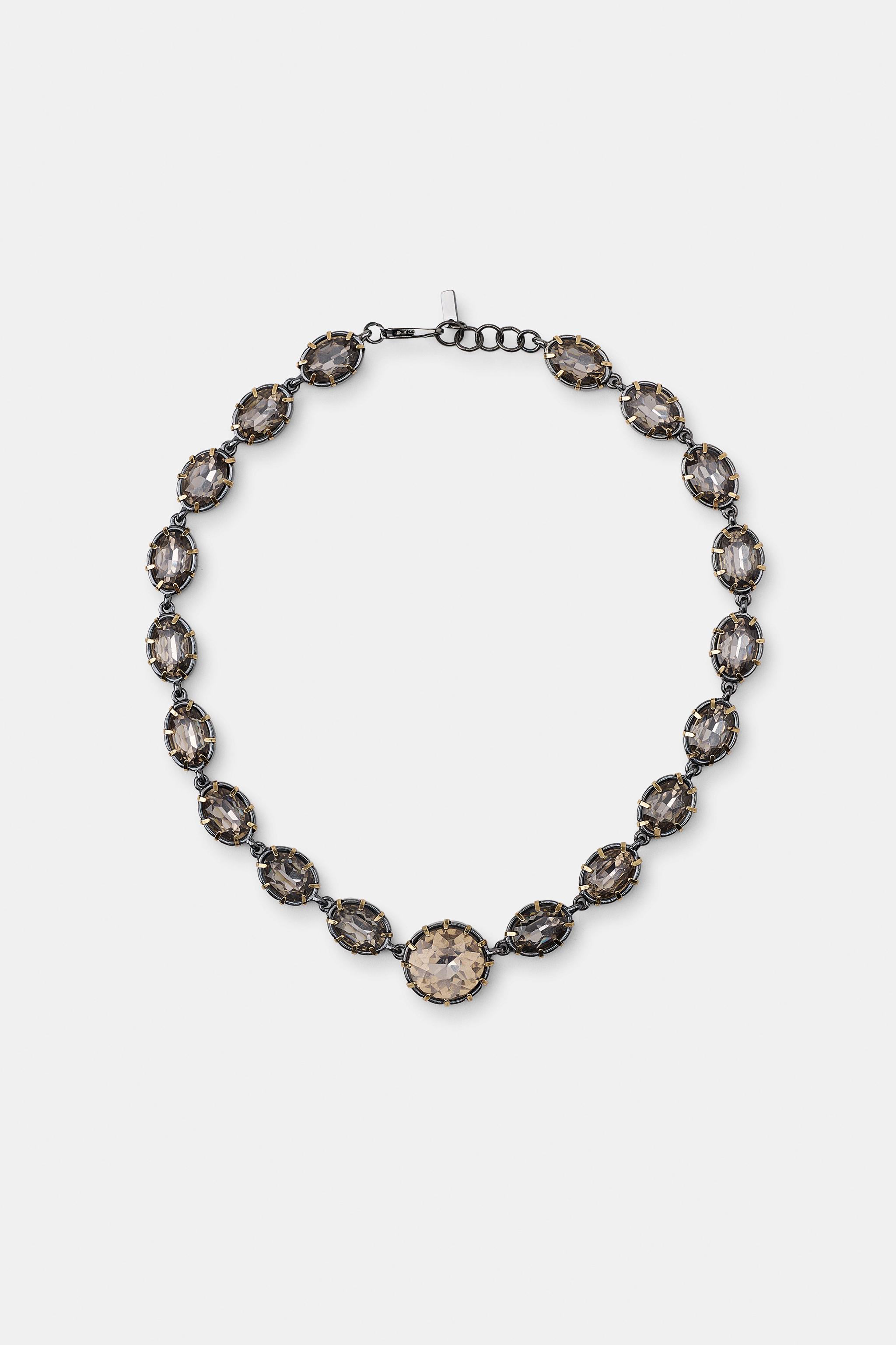 COLLIER MÉTALLIQUE AVEC BIJOUX
