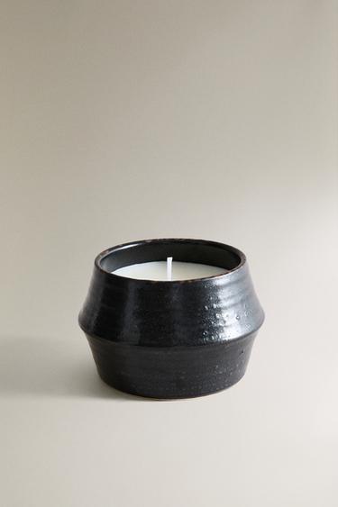 Zara (170 G) AMBER VANILLA SCENTED CANDLE - 米黃