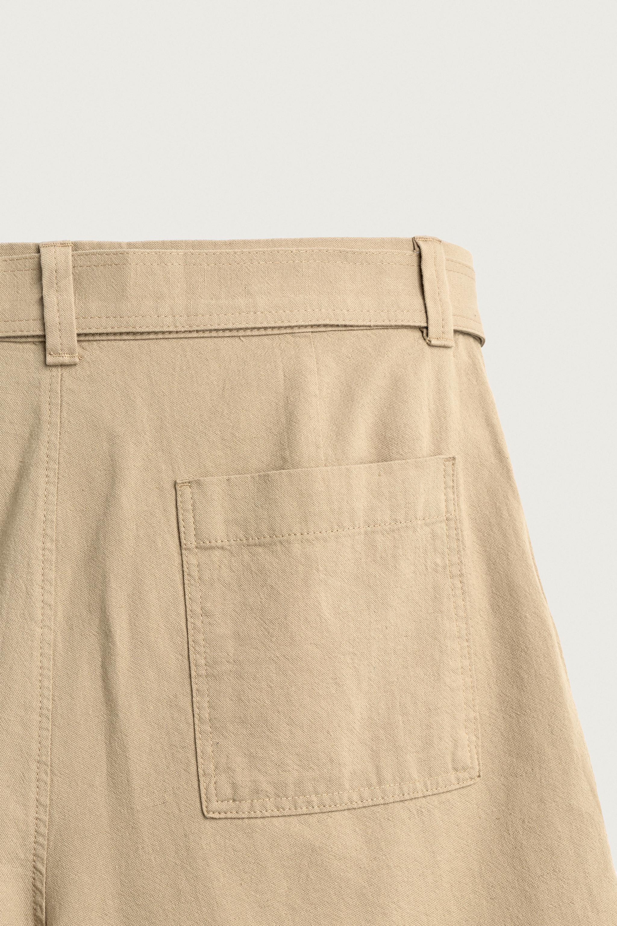 BELTED RELAXED FIT SHORTS