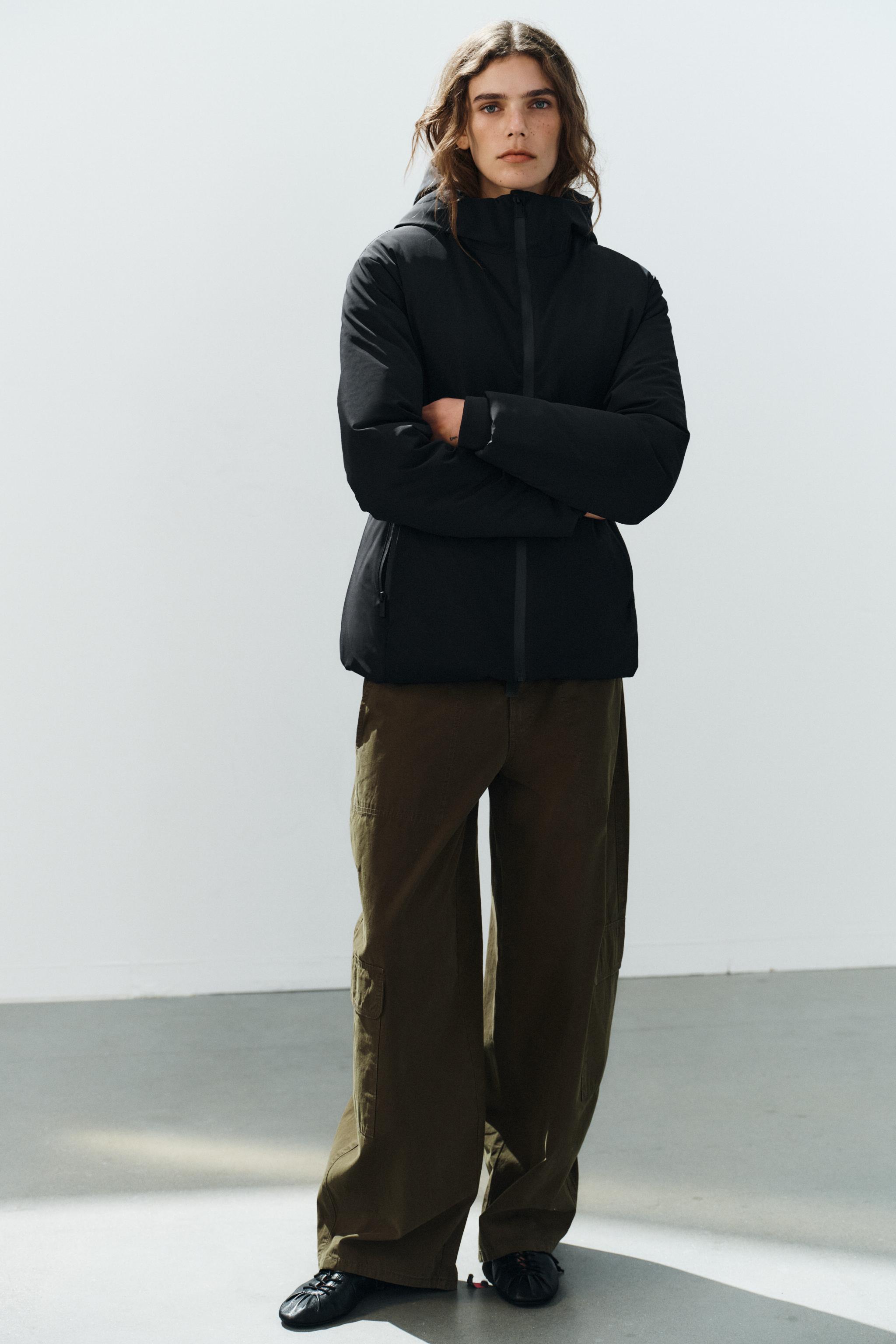 ANORAK COURT MATELASSÉ À CAPUCHE