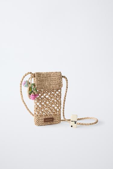 HOUSSE POUR TÉLÉPHONE EFFET RAPHIA AVEC CHARM - Blanc écru de Zara - Image 5