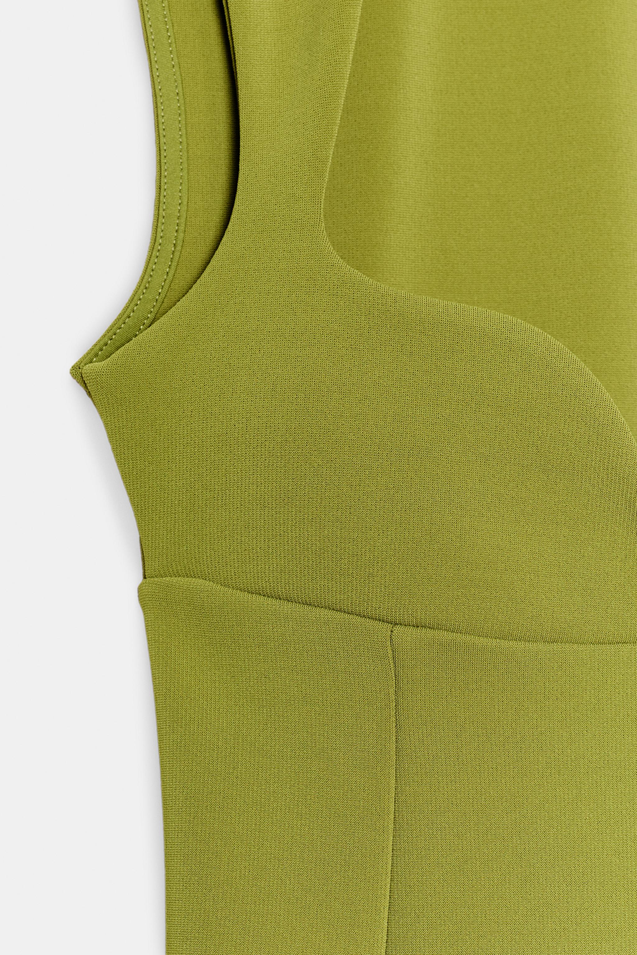 SWEETHEART NECKLINE DRESS
