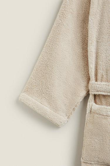 EXTRA SOFT HOODED BATHROBE (380 GXM²) - Light sand by Zara - Image 2