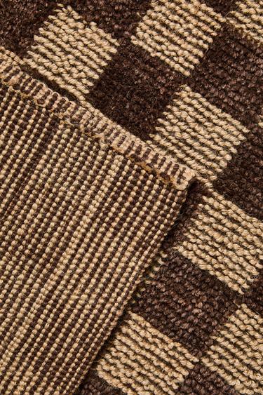 TAPIS JUTE À CARREAUX - Marron de Zara - Image 4