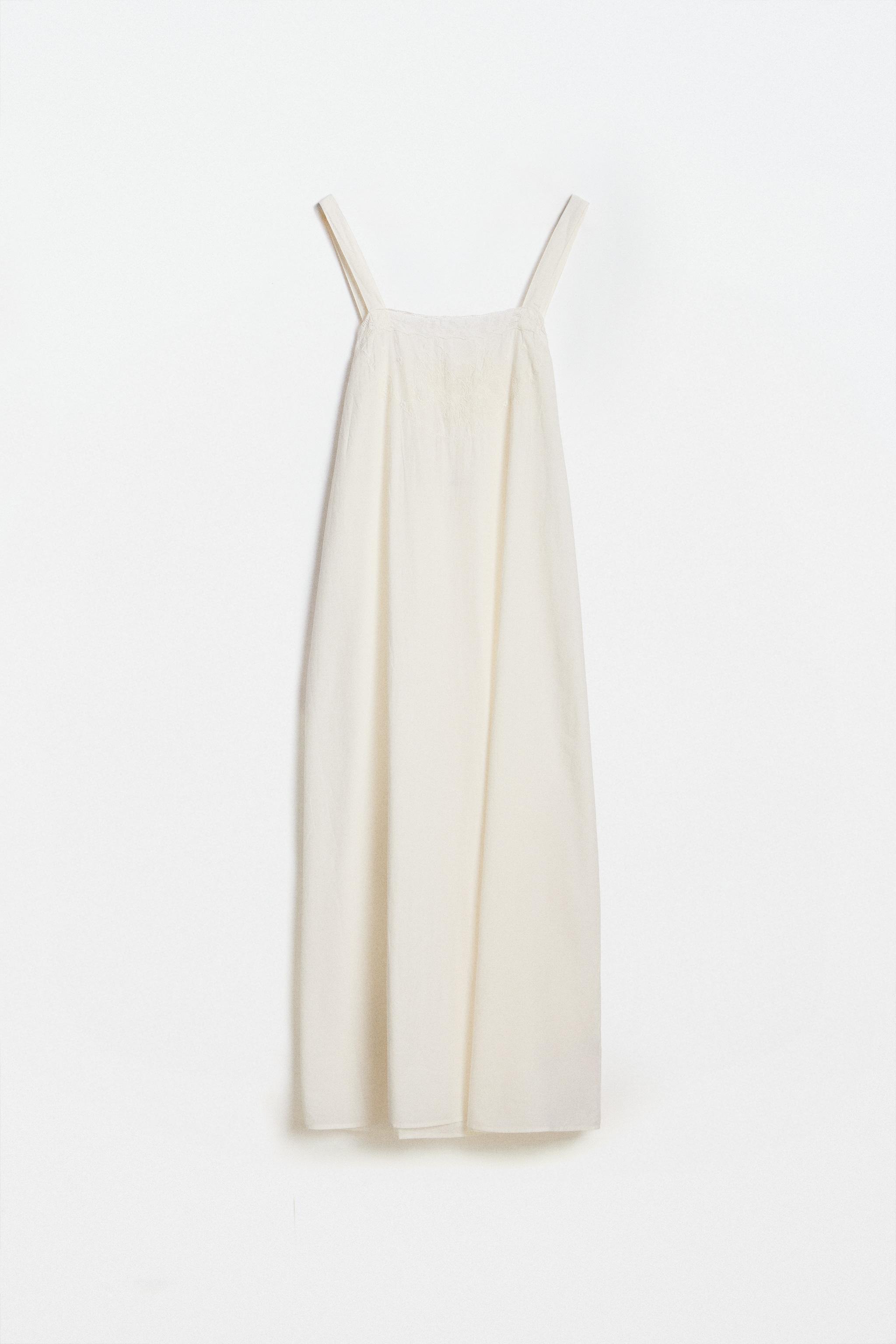 EMBROIDERED COTTON NIGHTGOWN