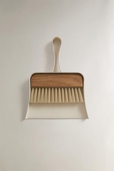 BRUSH AND DUSTPAN SET - Cream by Zara - Image 0