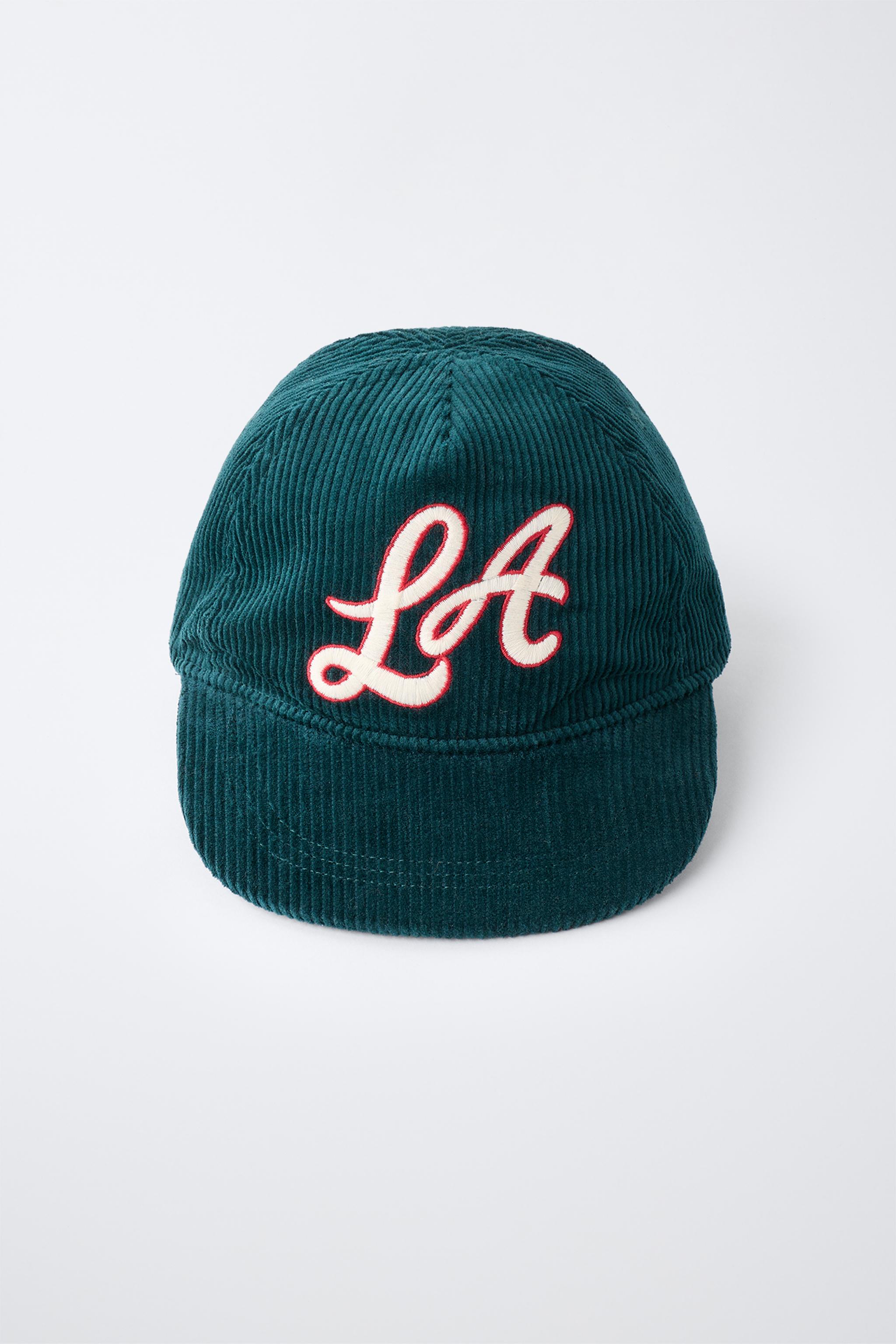 EMBROIDERED PATCH CORDUROY CAP