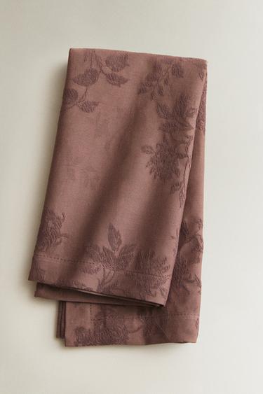 PAKKE JACQUARDVÆVEDE SERVIETTER I BOMULD (PAKKE MED 2) - bordeaux fra Zara