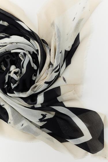 FOULARD IMPRIMÉ FLORAL MÉLANGE MODAL - Noir de Zara - Image 3