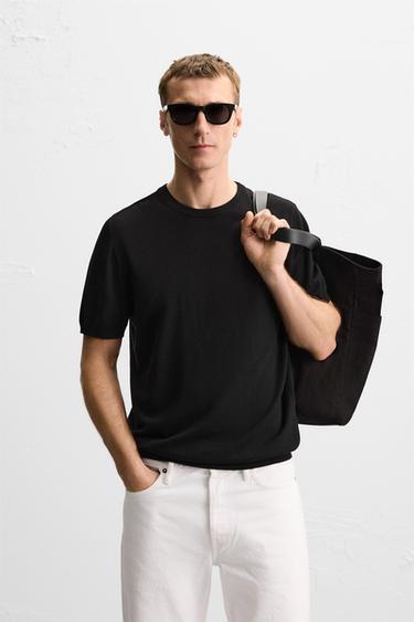 تيشرت محاك REGULAR FIT - أسود الخاص بـ Zara