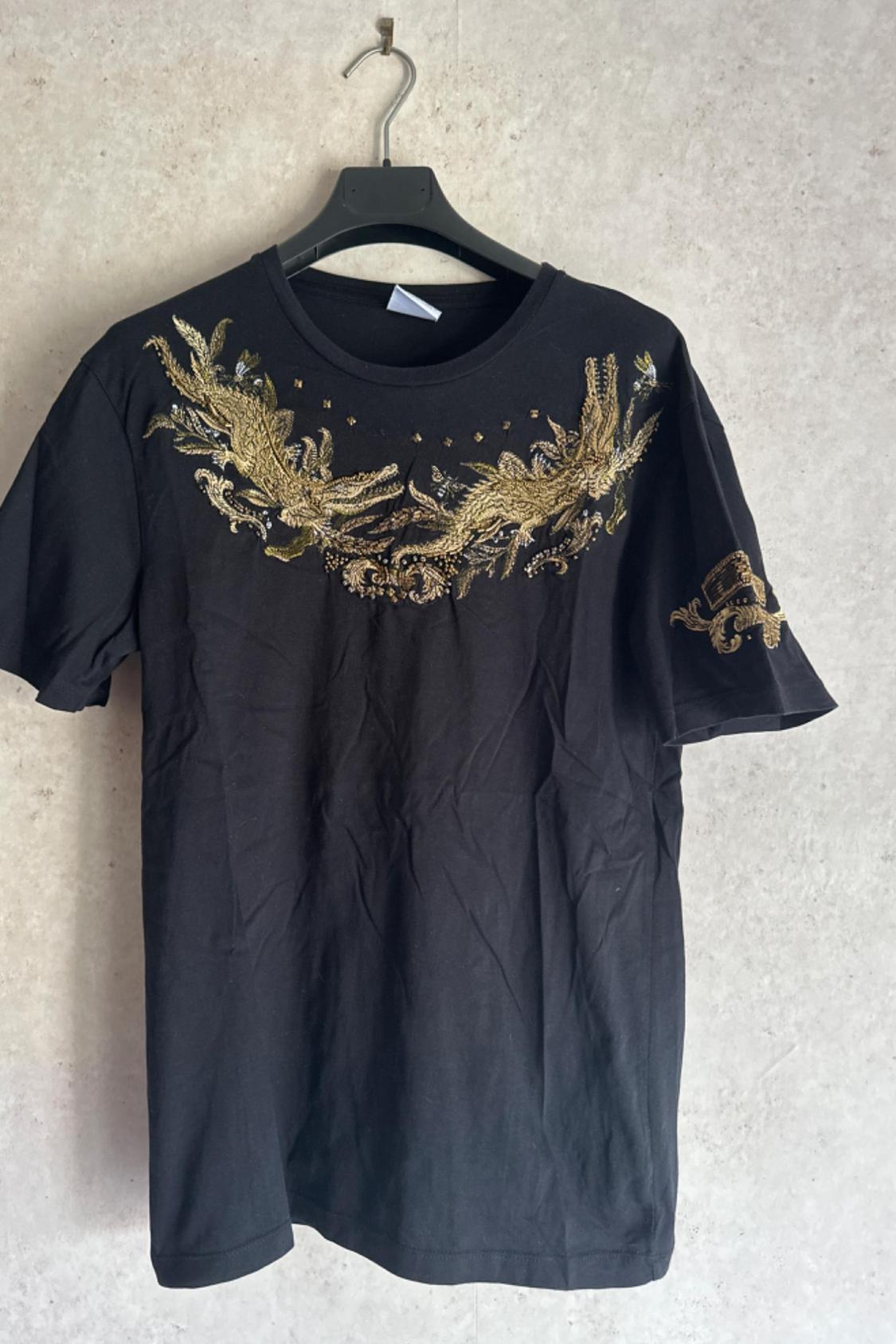 EMBROIDERED T-SHIRT