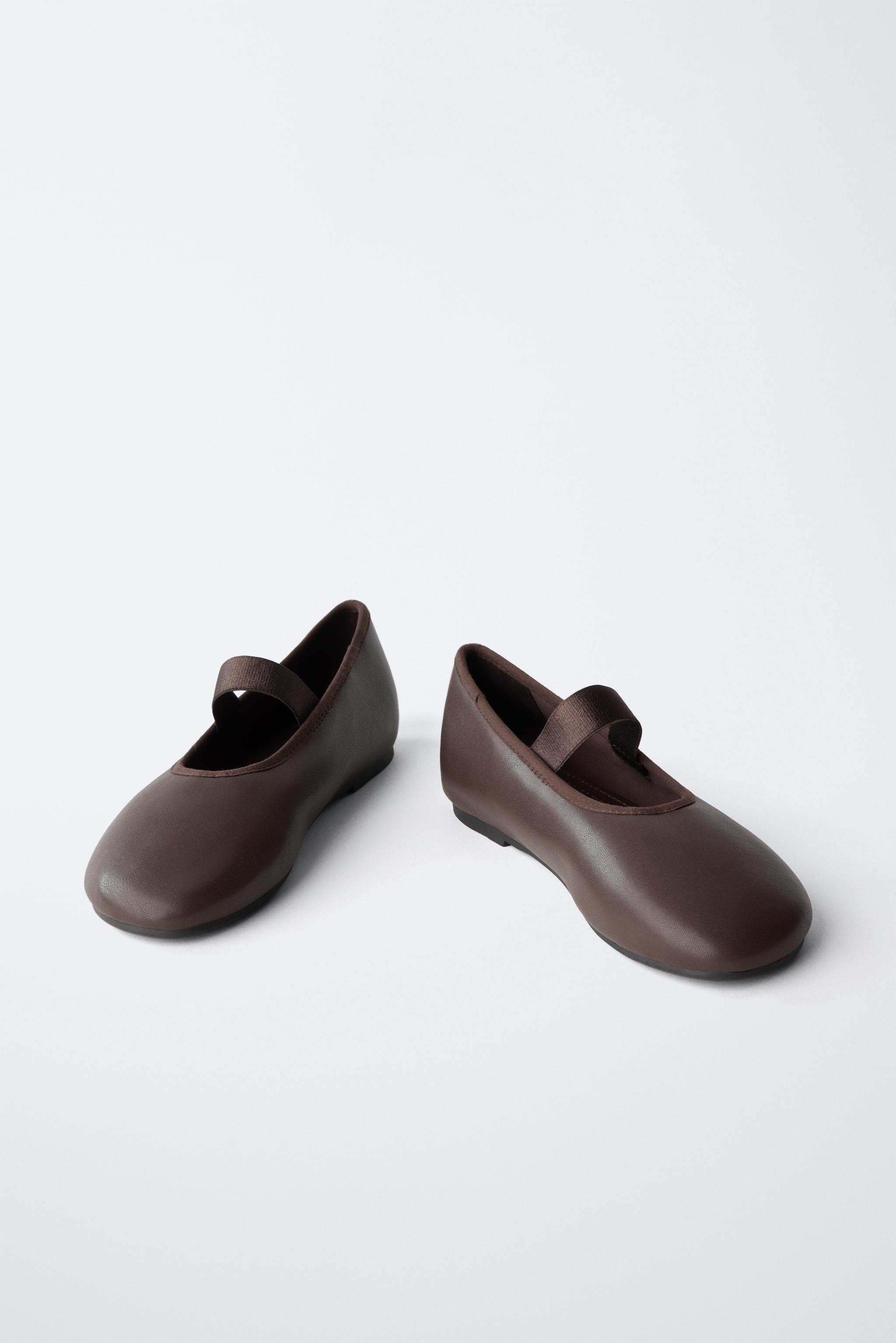 ELASTIC STRAP BALLET FLATS