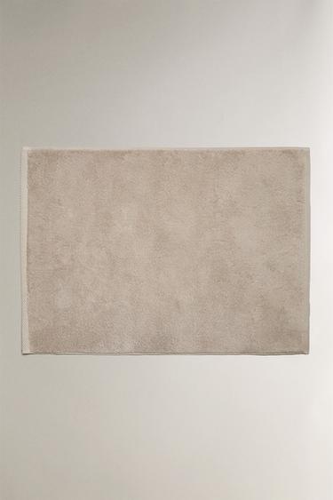 TAPPETINO BAGNO EXTRA MORBIDO ANTISCIVOLO - Beige chiaro di Zara