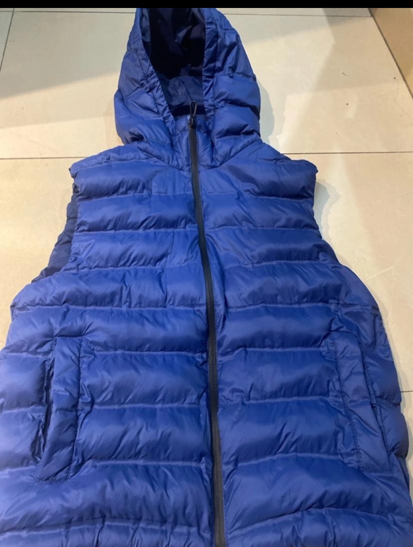 LIGHTWEIGHT THERMO-SEALED PUFFER GILET - Image 3