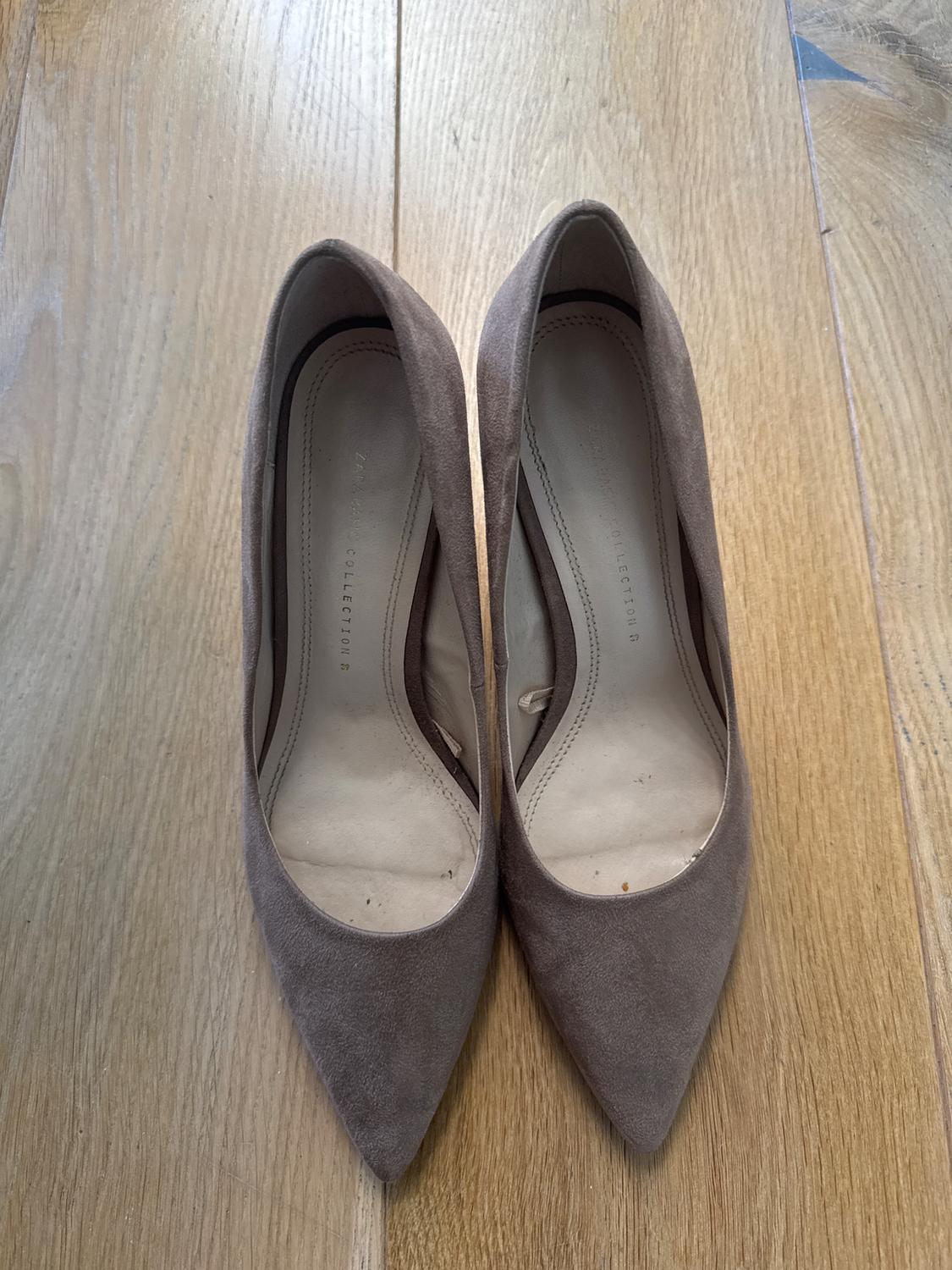 NUDE KITTEN HEELS WITH TRANSPARENT HEELS - Image 2