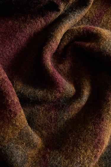 SOFT CHECK THROW WITH FRINGING - Brown by Zara