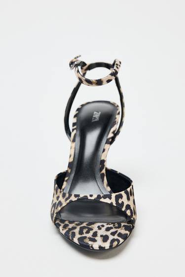 SANDALES À IMPRIMÉ ANIMALIER - Léopard de Zara - Image 4