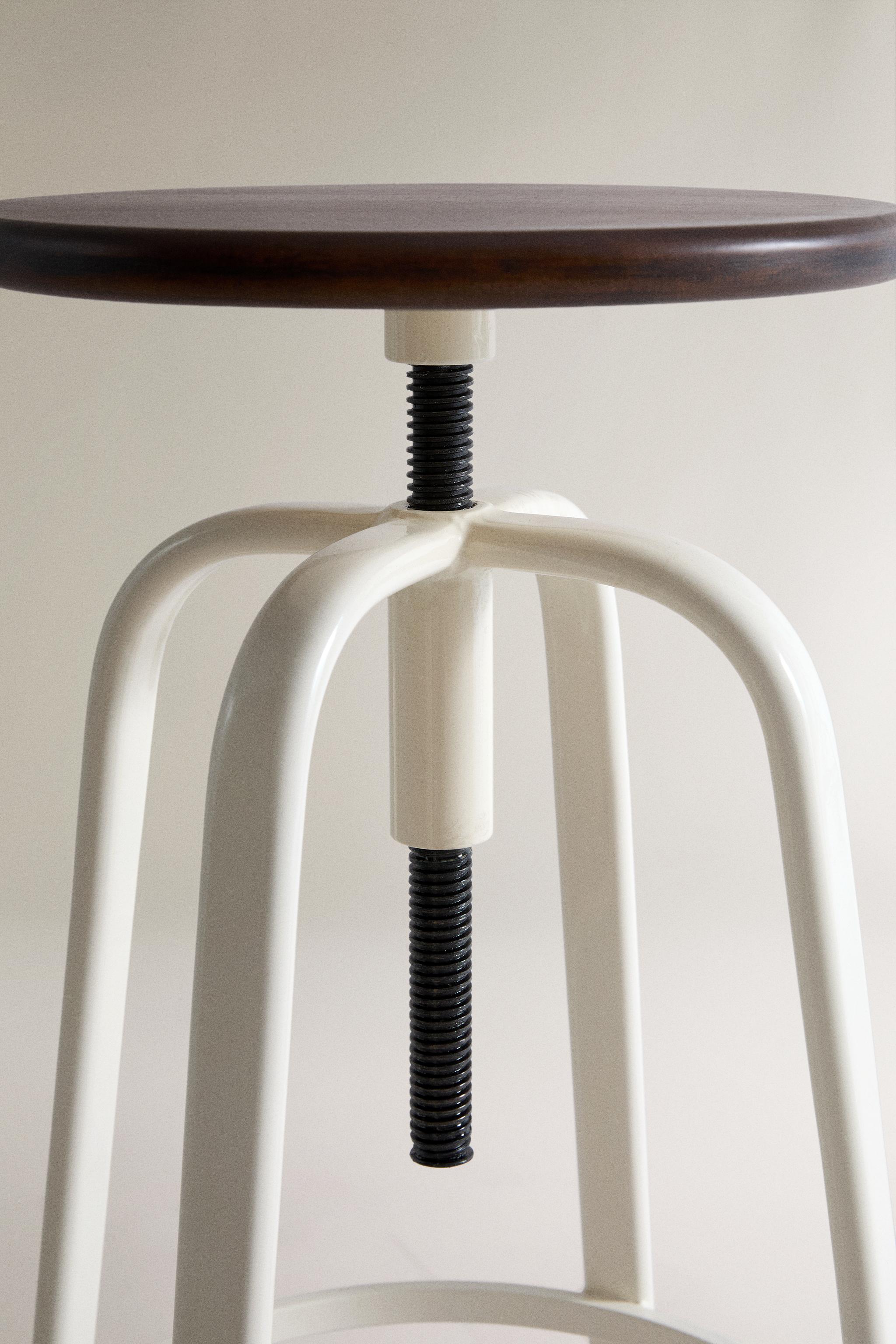 WOOD AND METAL SWIVEL STOOL
