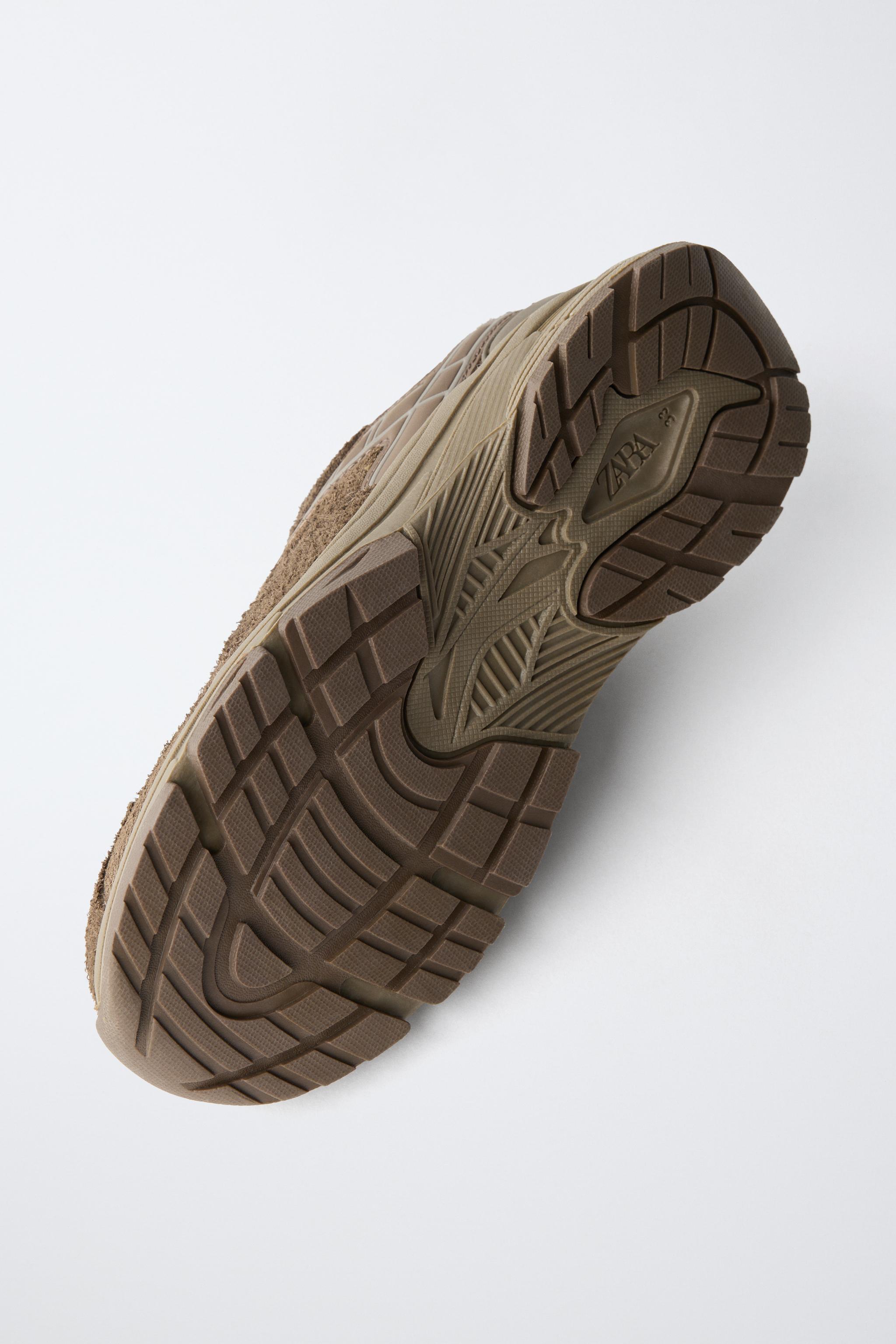 TECHNICAL MESH SNEAKERS