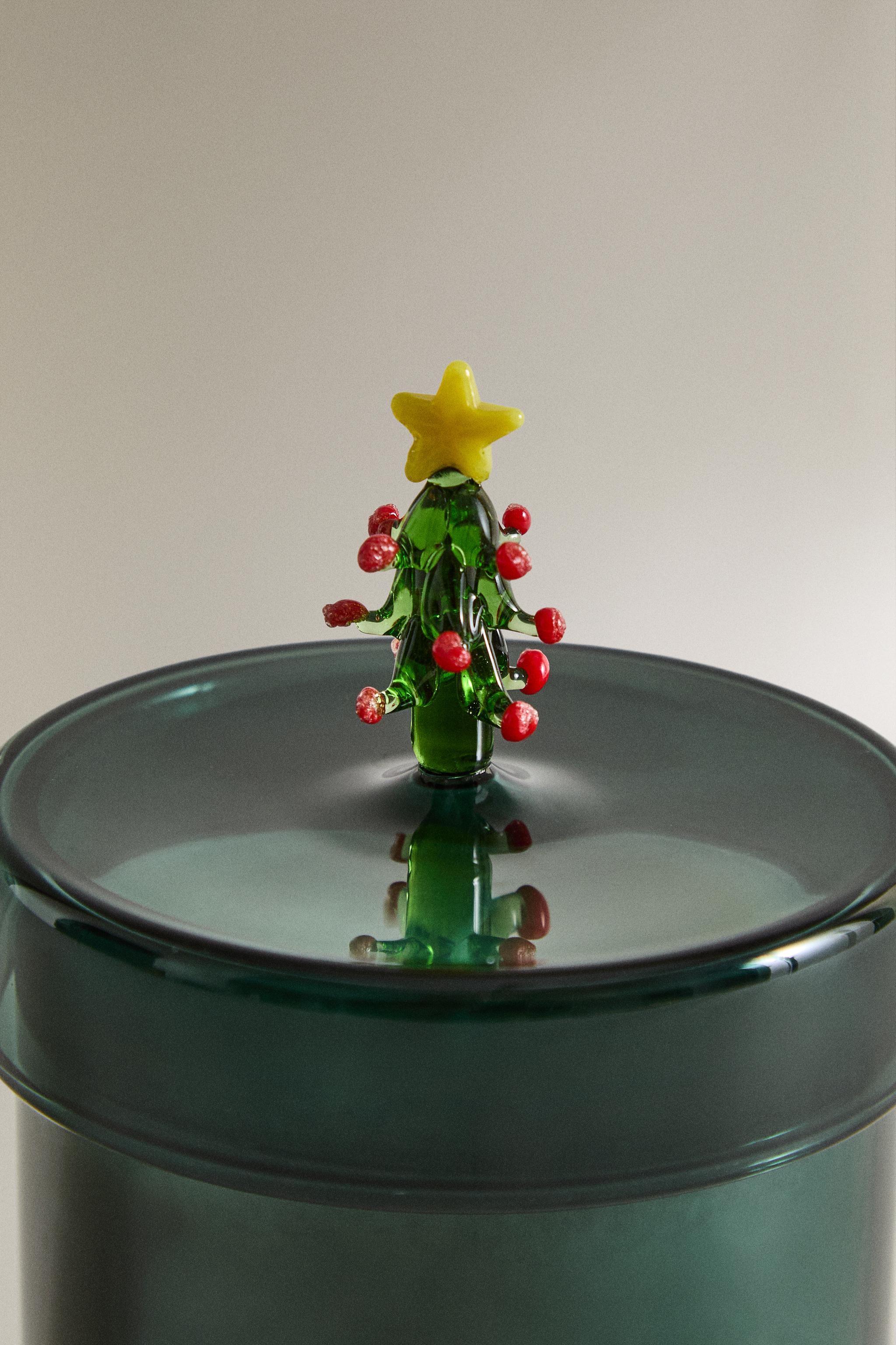 (220 G) WINTER CYPRESS BOROSILICATE GLASS SCENTED CANDLE