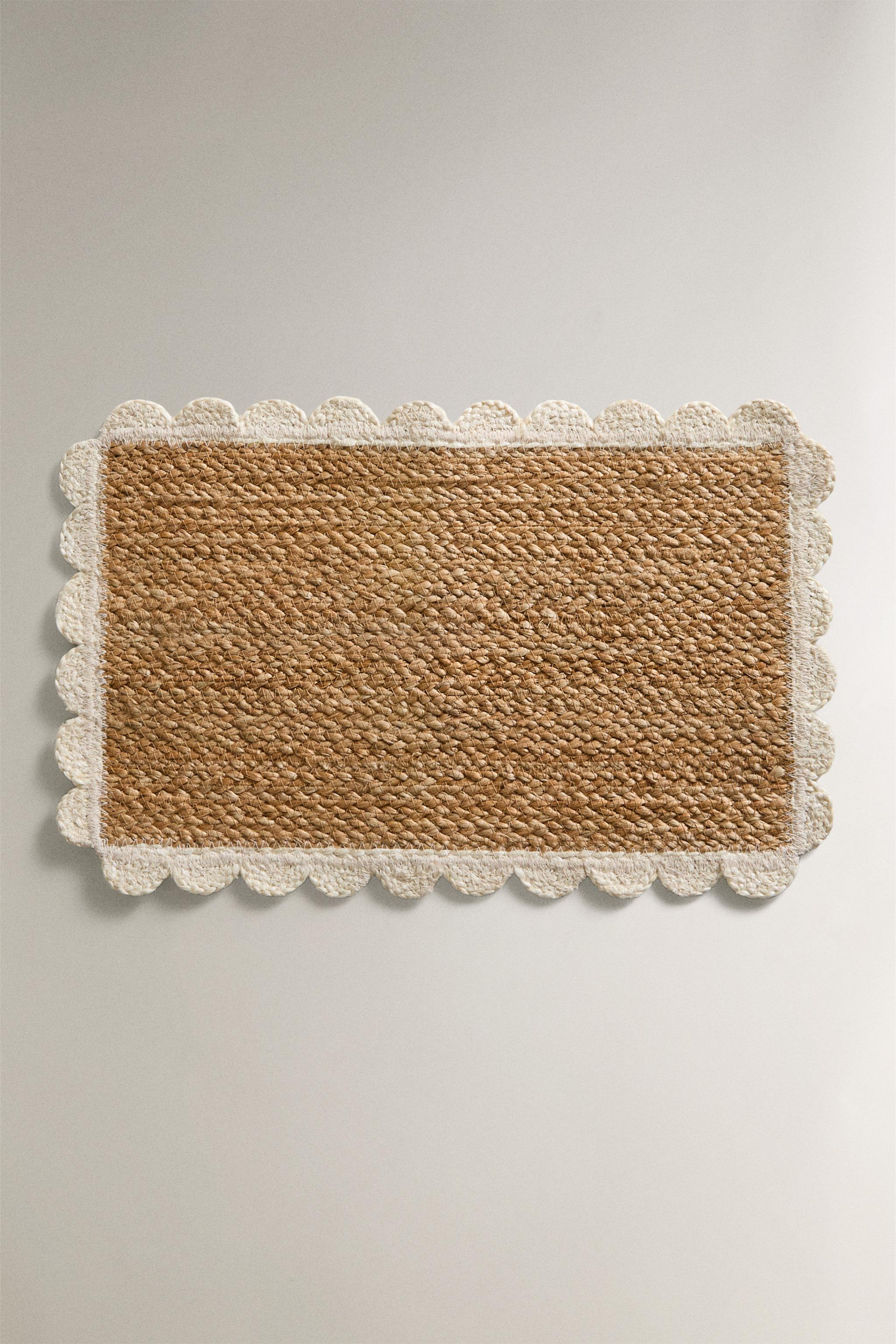 WAVY JUTE PET AREA RUG