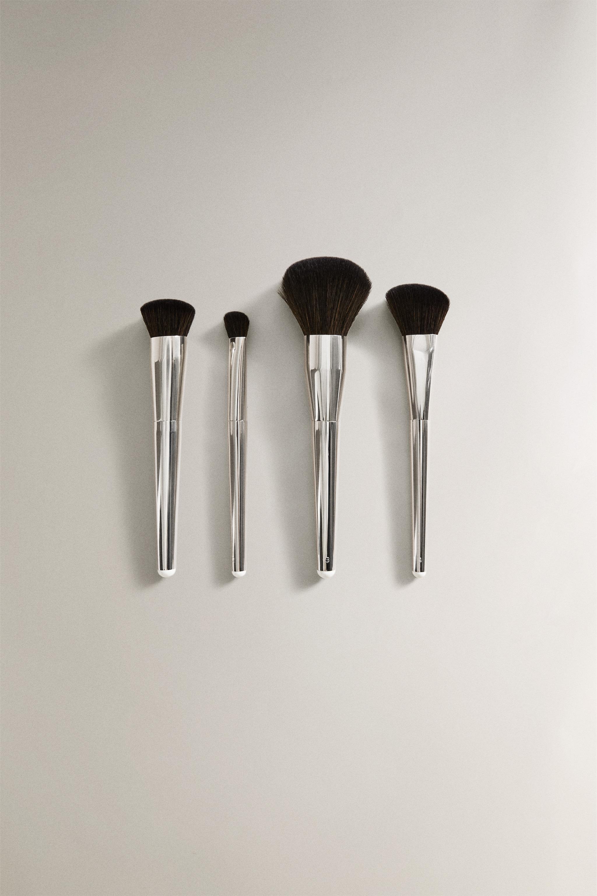 MAKEUP BRUSH SET (SET OF 4)