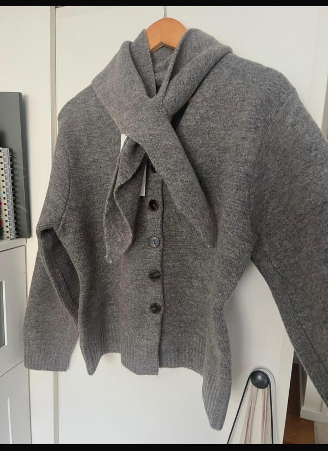 CARDIGAN WITH SCARF DETAIL - Image 2