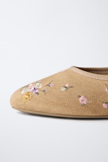 EMBROIDERED FLORAL BALLET FLATS - Sand Brown by Zara - Image 5