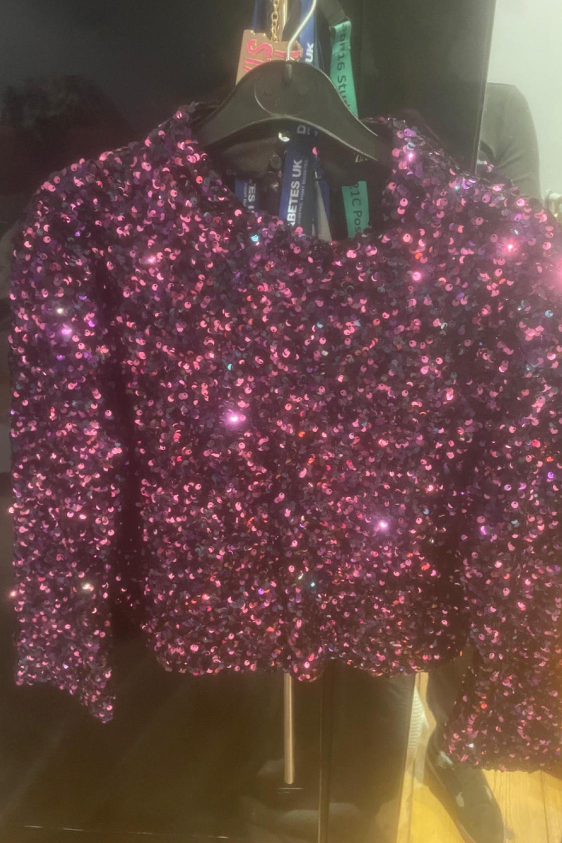 CROPPED SEQUIN TOP