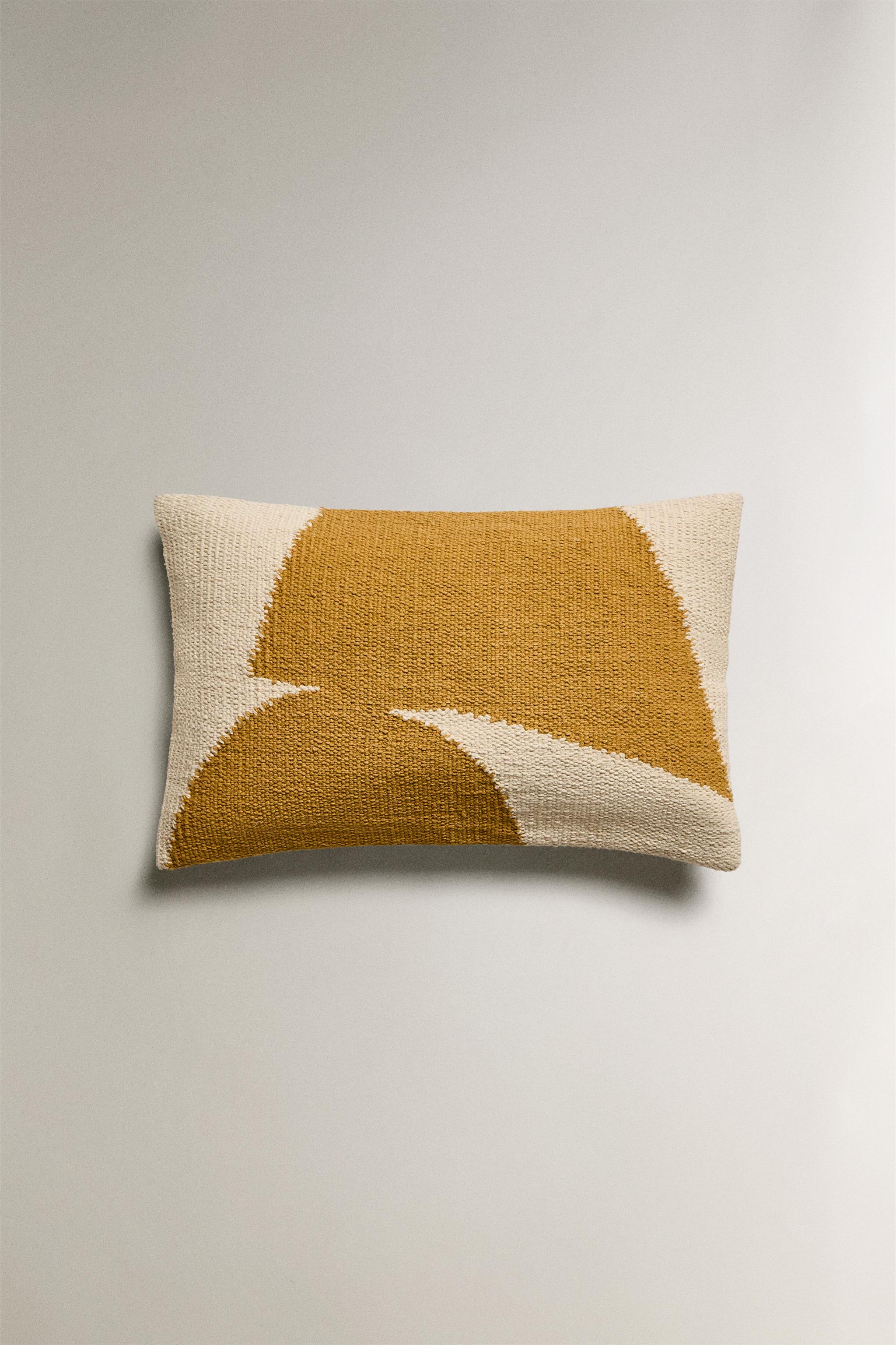 SEMI CIRCLE KILIM CUSHION COVER Mustard ZARA Turkey