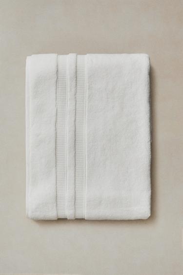 EXTRA SOFT DOUBLE BORDER BATH TOWEL - White by Zara