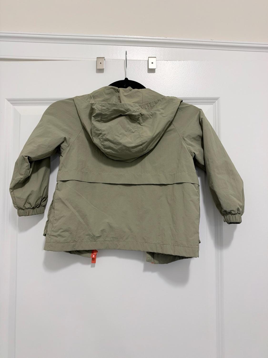CONTRASTING WATER REPELLENT RAIN COAT - Image 4
