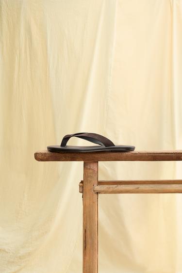 SANDALES EN CUIR ÉDITION LIMITÉE - Marron de Zara
