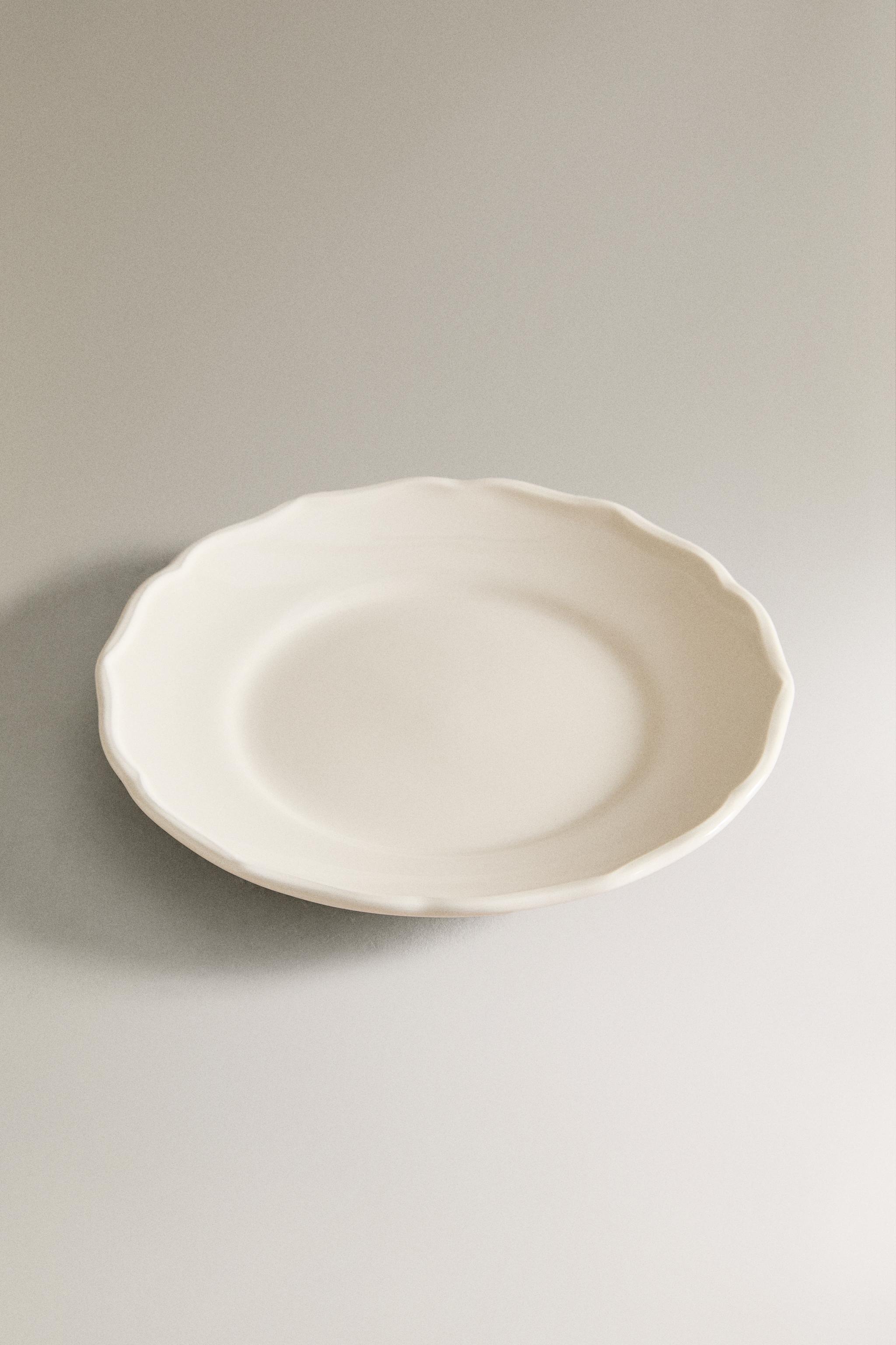 EARTHENWARE SIDE DISH WITH RAISED-DESIGN EDGE — Ecru