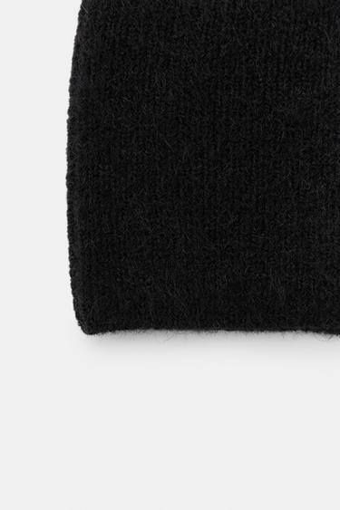 RIBBED KNIT BEANIE HAT - Black by Zara