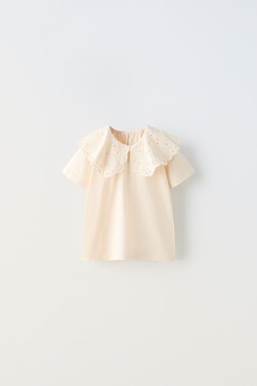 T-SHIRT À COL BRODÉ - Écru de Zara - Image 0
