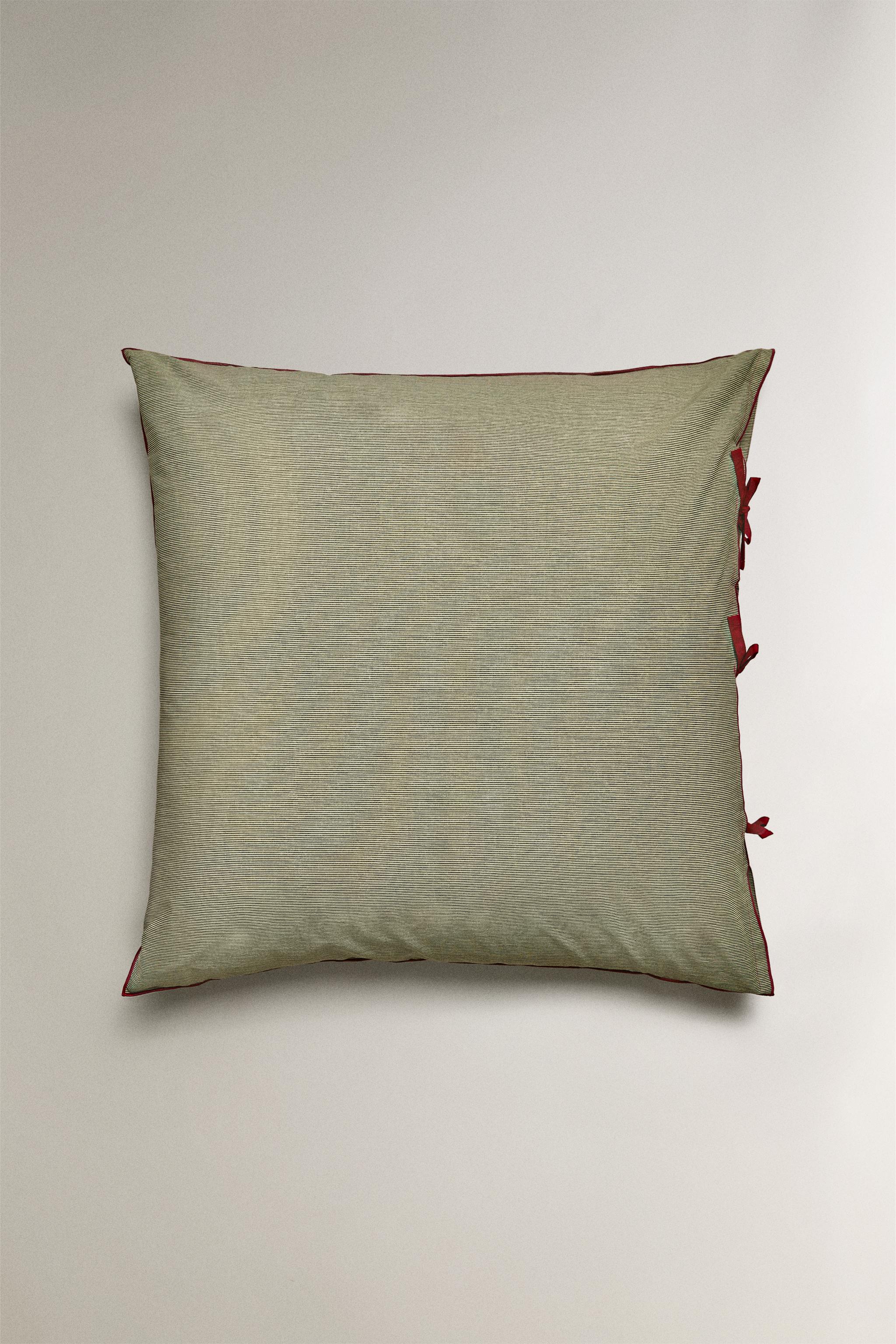 TAIE D’OREILLER RAYURES OVERLOCK