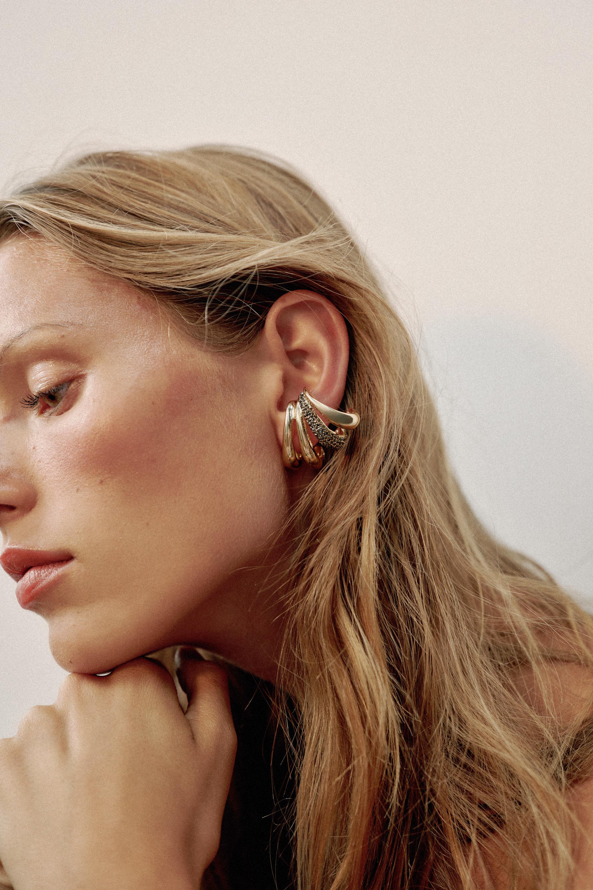 SPARKLY EAR CUFF EARRINGS — Golden