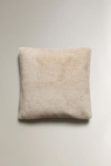 Zara FAUX FUR THROW PILLOW COVER - Light beige - Image 0