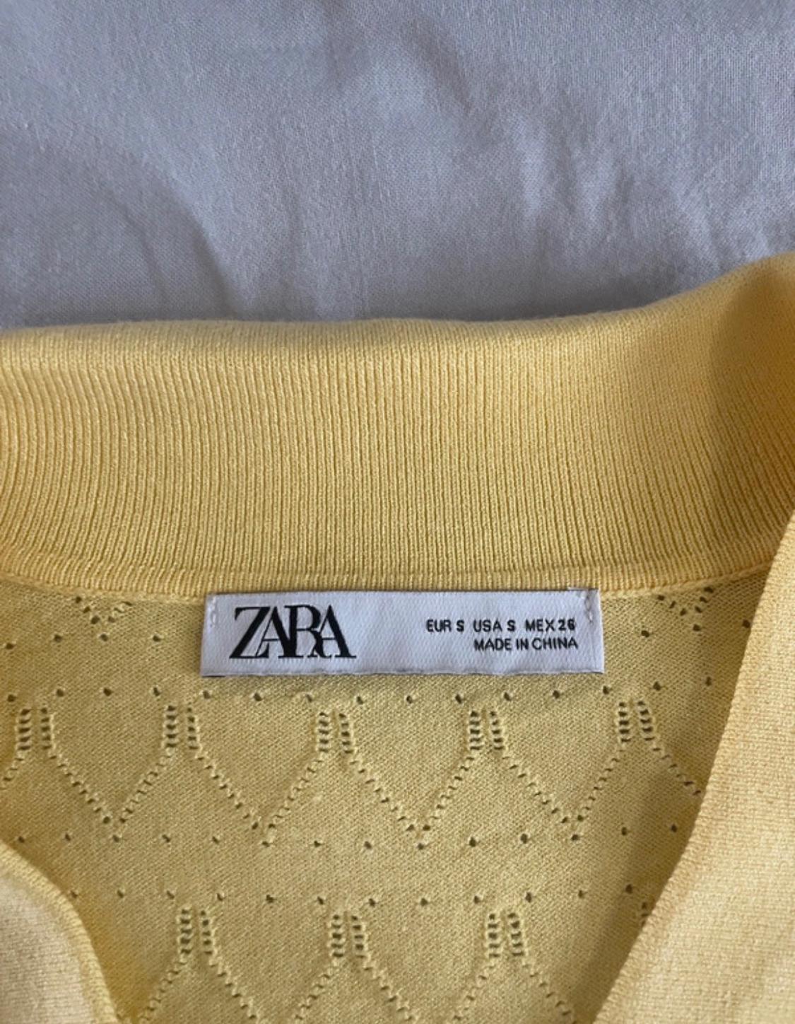 POLO ESTILO CROCHÉ CON ESTAMPADO DE CORAZONES - Image 3