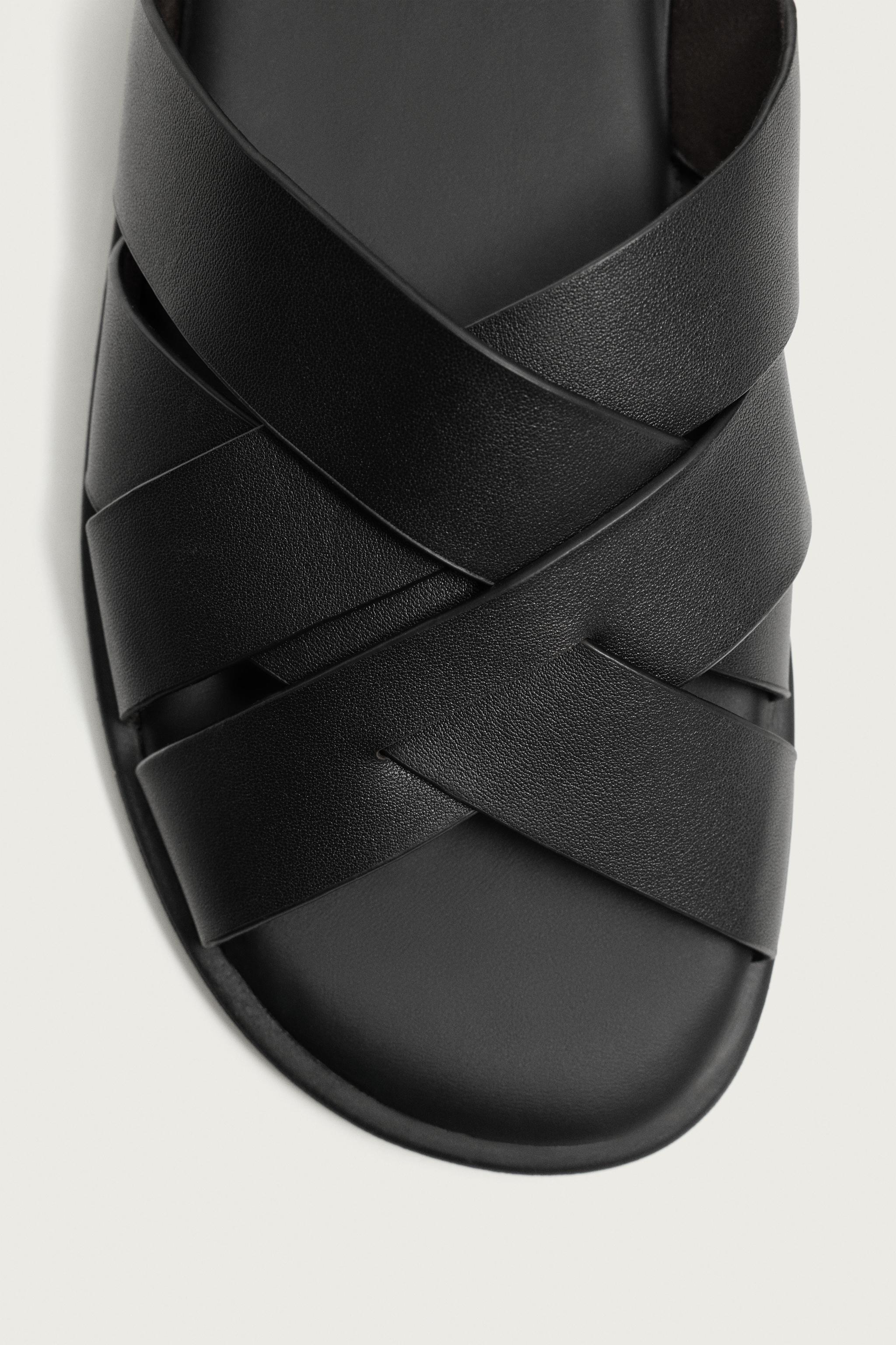 LEATHER STRAPPY SANDALS