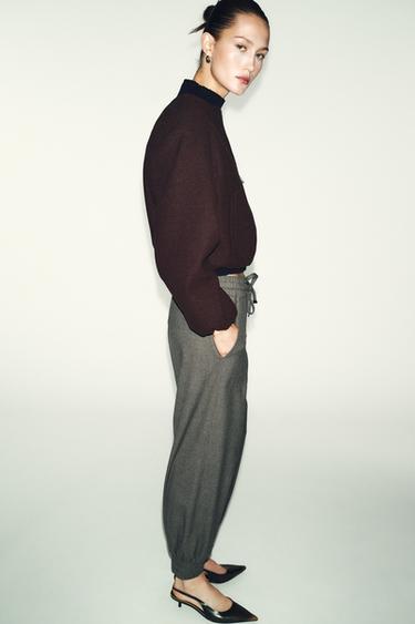 بنطلون JOGGER بسوار كاحل سفلي - كاكي فيجوريه الخاص بـ Zara