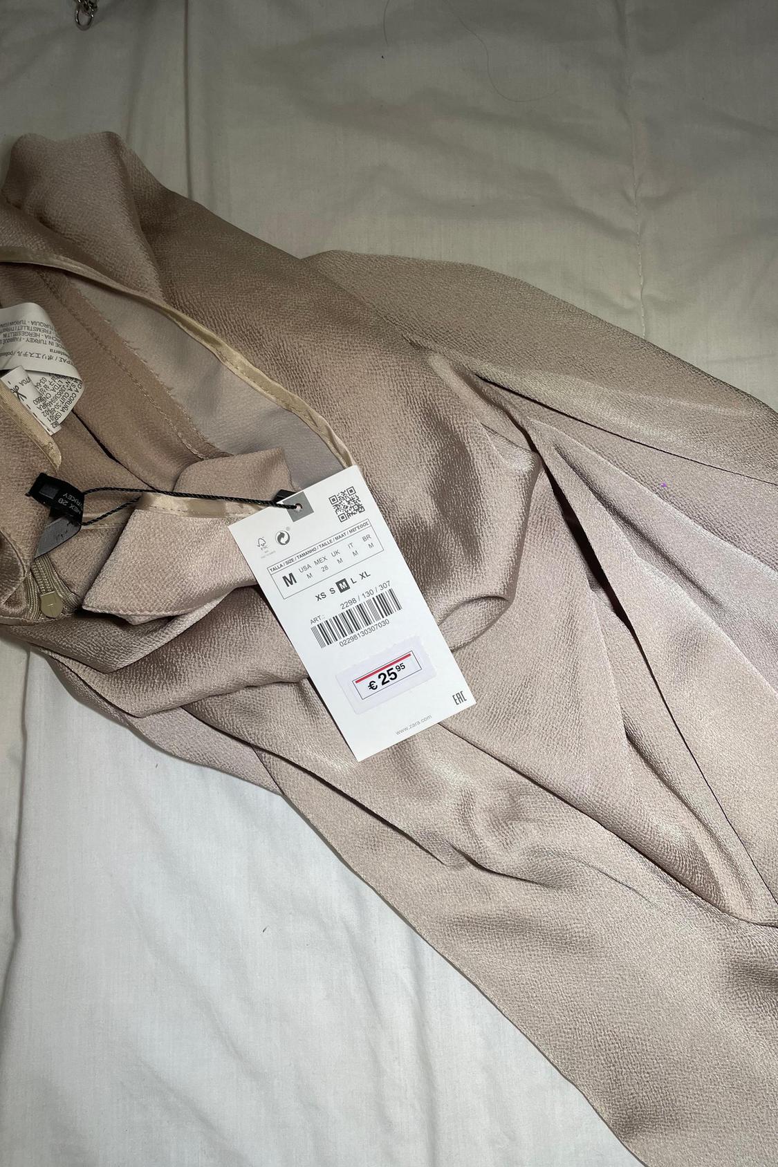 GATHERED MIDI SKIRT - Image 4