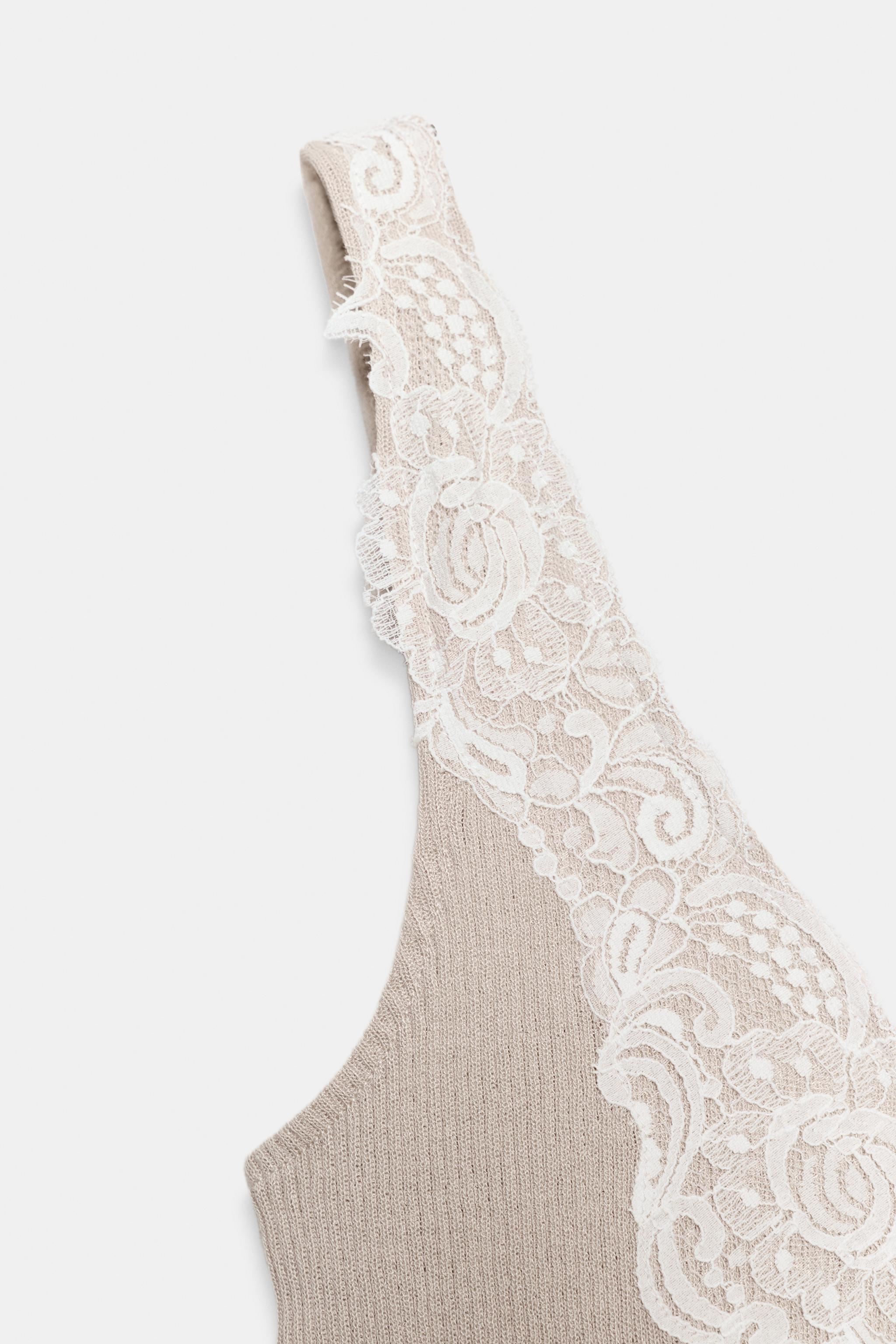 LACE RIBBED TOP