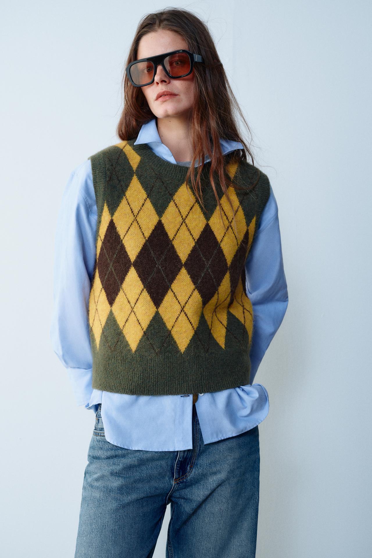 SOFT KNIT ARGYLE VEST — Multicolored