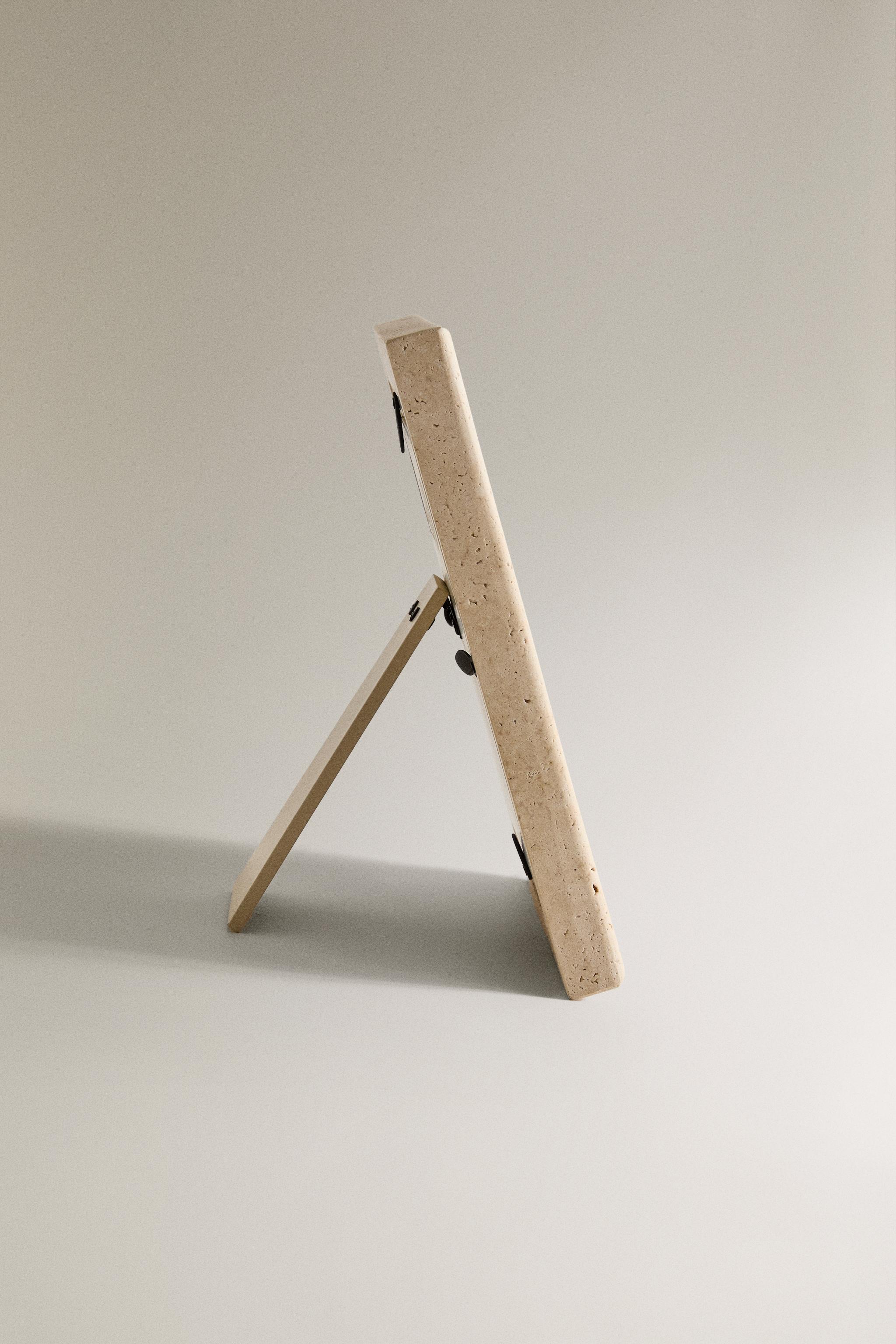 TRAVERTINE PHOTO FRAME — Beige