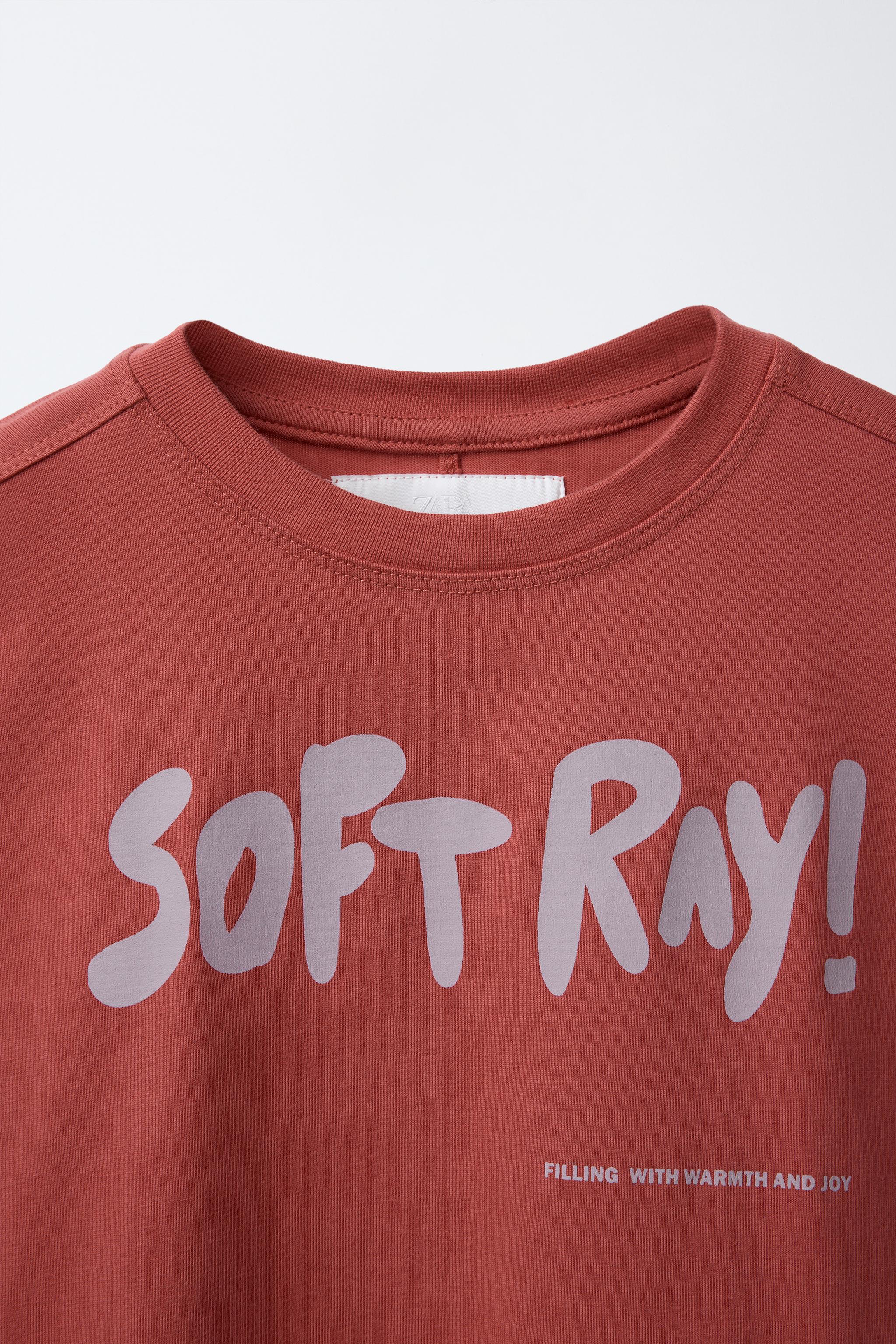 トップス S symbol bold print T-shirt theredthread TEXT PRINT T-SHIRT - Red | ZARA Canada