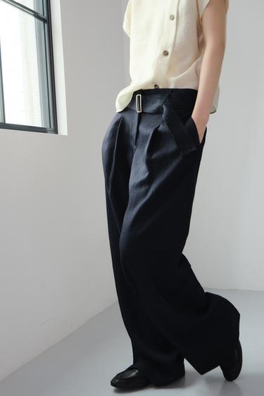 ベルト付きワイドレッグパンツネイビーブルーZaraのベルト付きワイドレッグパンツ - ネイビーブルー