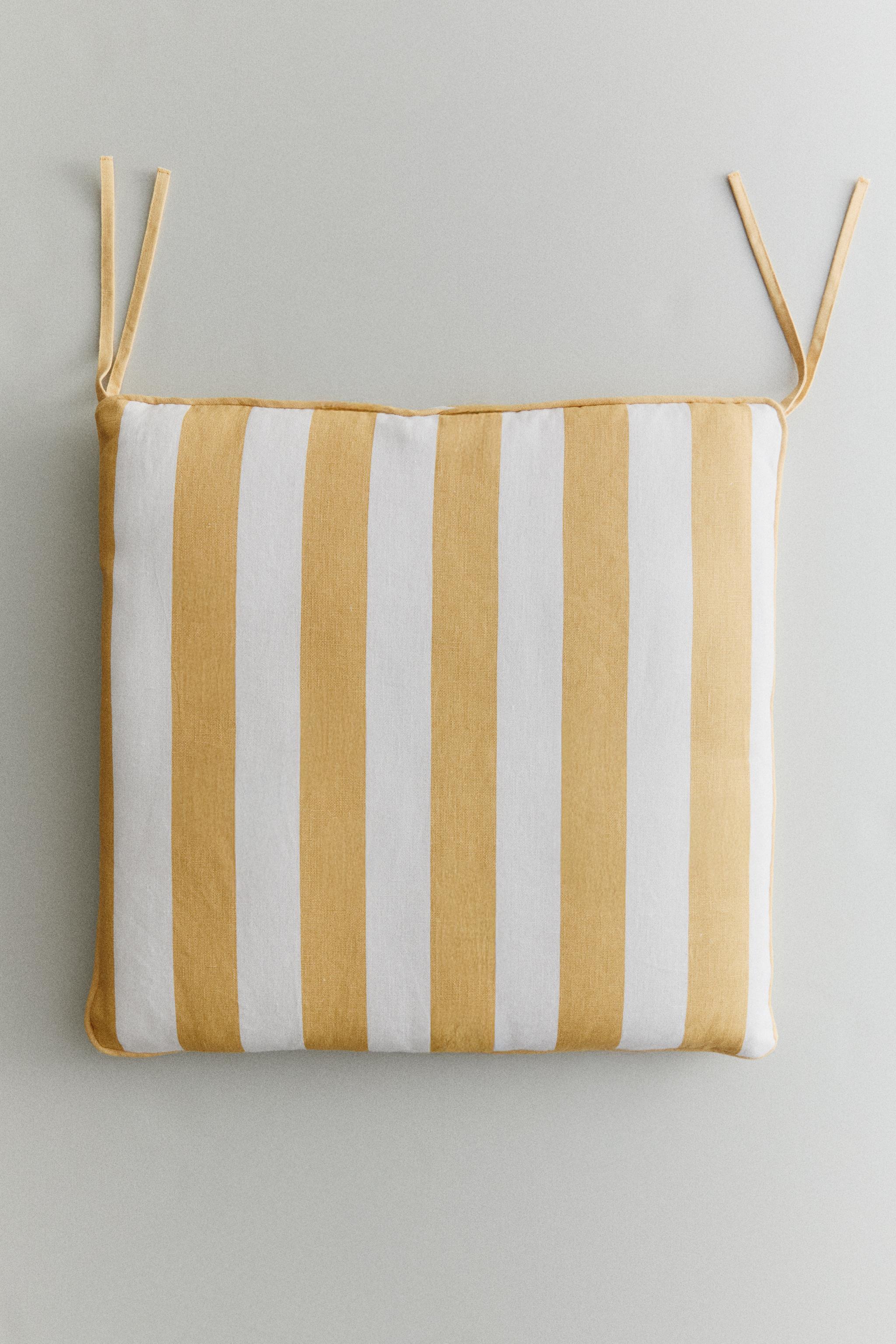 COUSSIN ASSISE FAUTEUIL RAYURES